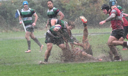 Totts defy the elements to shut out Petersfield